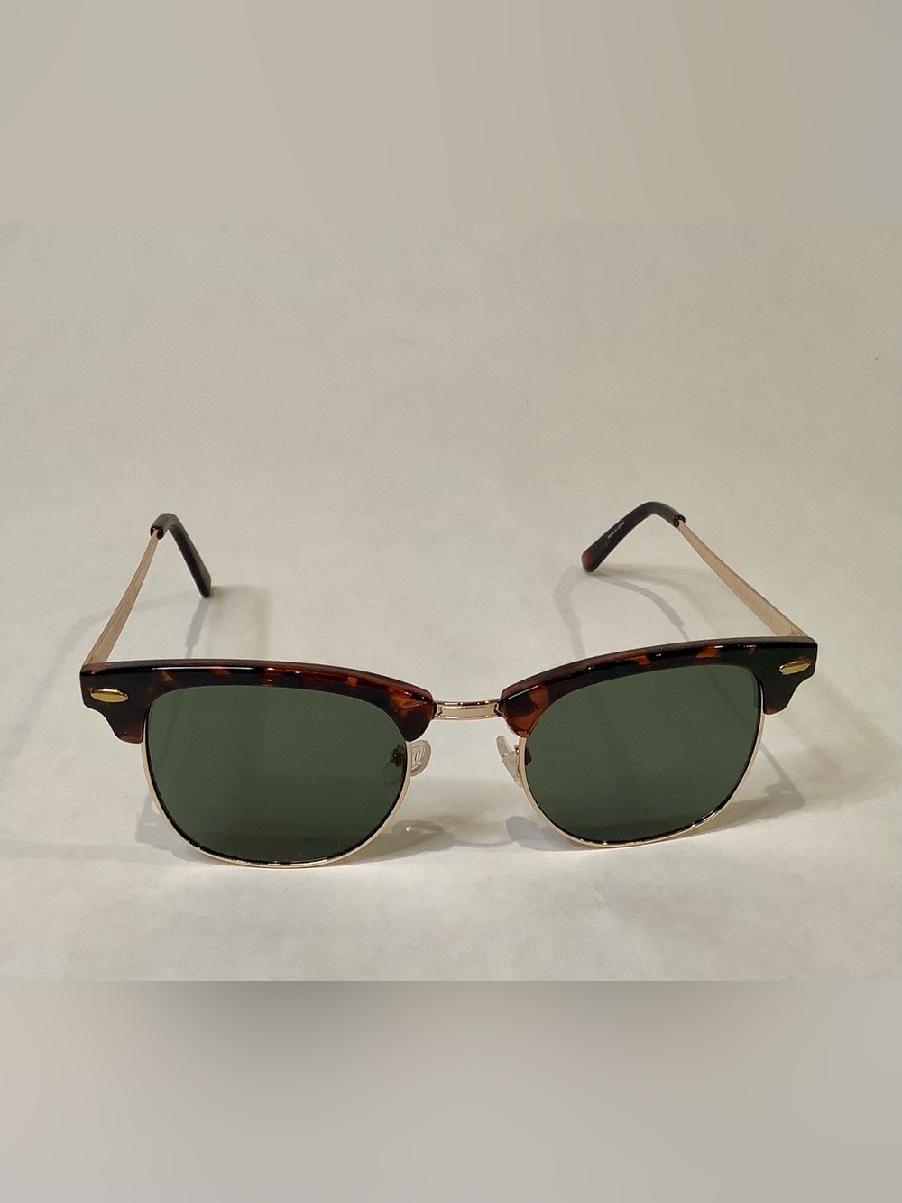 Kenneth Cole sunglasses unisex